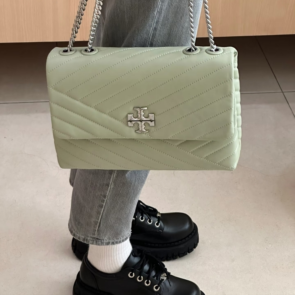 Tory Burch Cream Quilted Shoulder Bag with Chain Strap